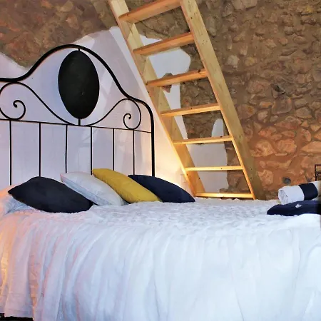 Dom wakacyjny Rustic Les Corts Del Mas Virrei Girona