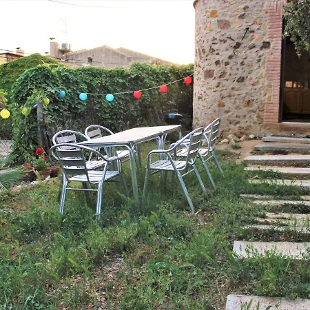 度假居 Rustic Les Corts Del Mas Virrei 赫罗纳